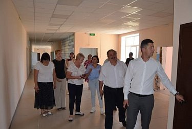 Депутаты работают в территориях 